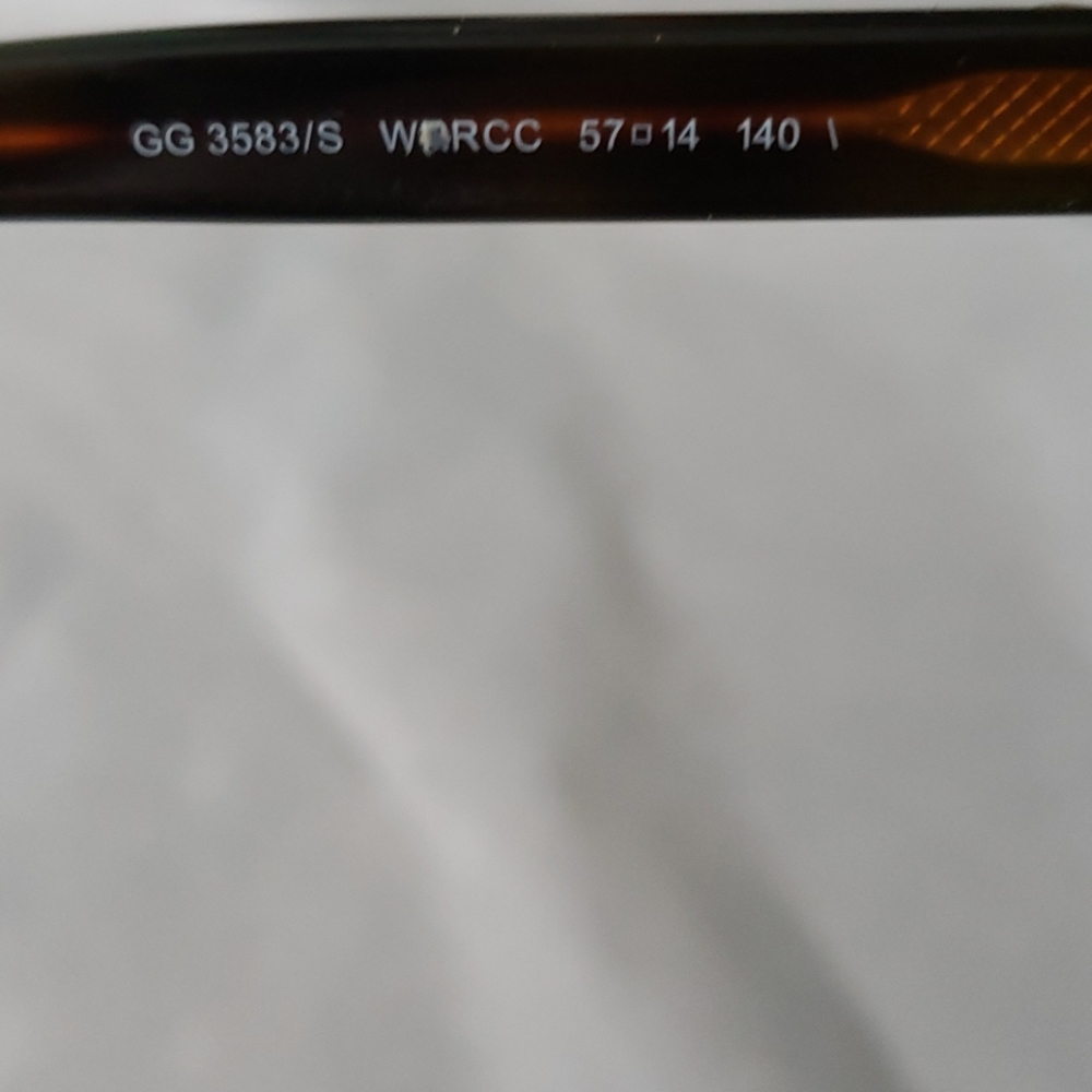 Gucci Havana sunglasses - Picture 4 of 5